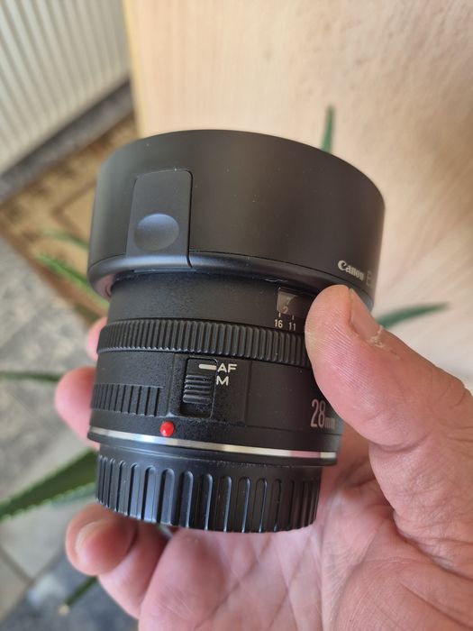 Obiectiv Canon EF 28mm f2.8
