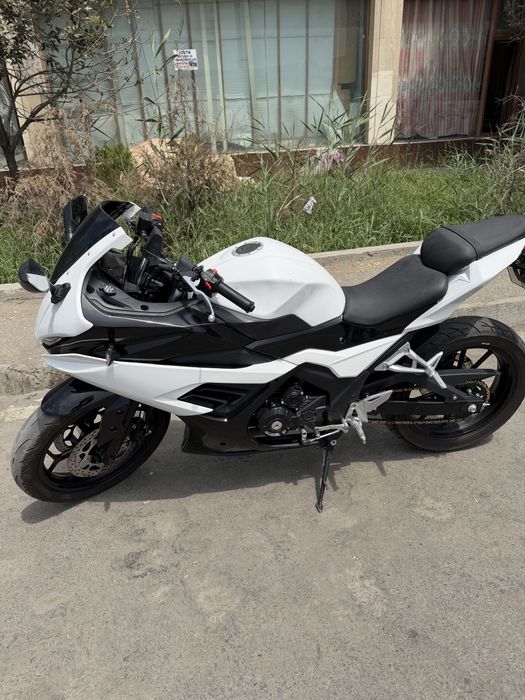 Yamaha r6 Replica