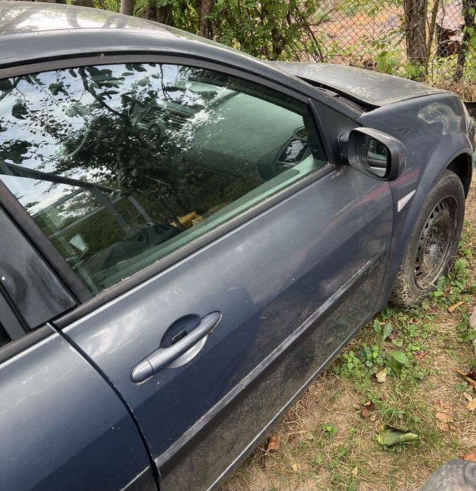 Dezmembrez Renault Megane 2