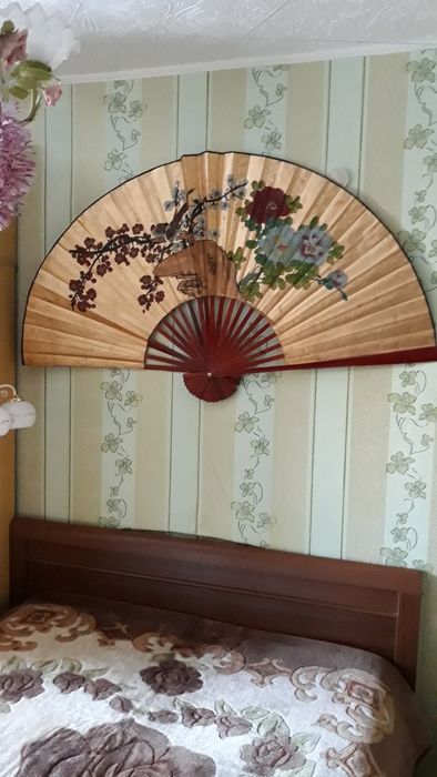 Веер настенный, большой