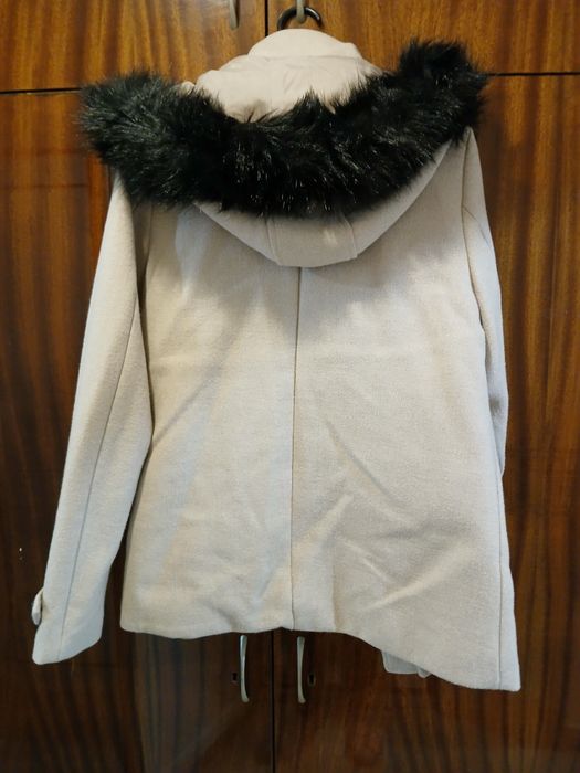 Продавам   дамско палто