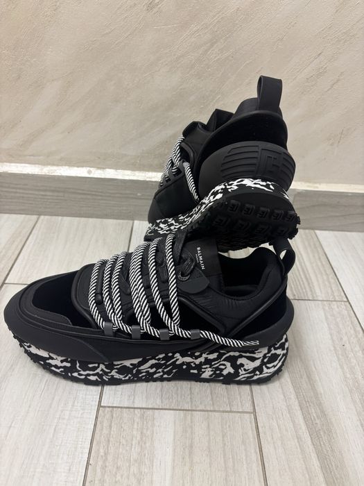 Adidasi Balmain Paris Barbati