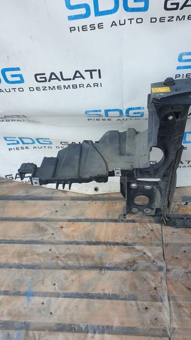 Trager / Tragher / Calandru / Panou Fata Dezechipat VW Touareg 2.5TDI 2003 - 2010