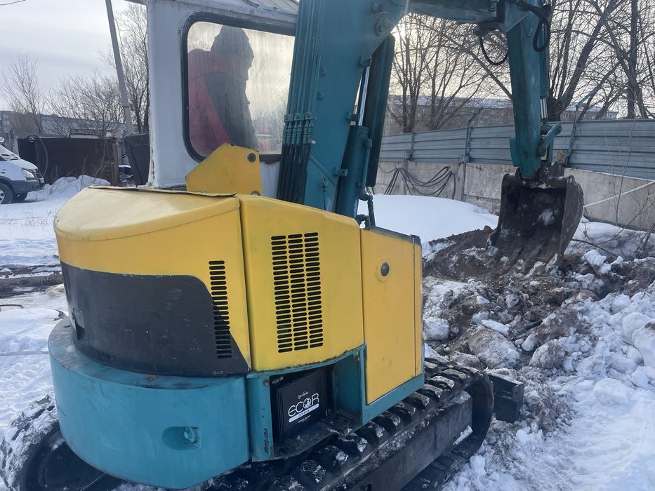 Мини экскаватор ямобур гидромолот