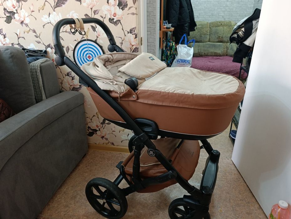 Продам детскую коляску