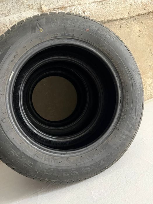 Авто шины в очень хорошем состояний