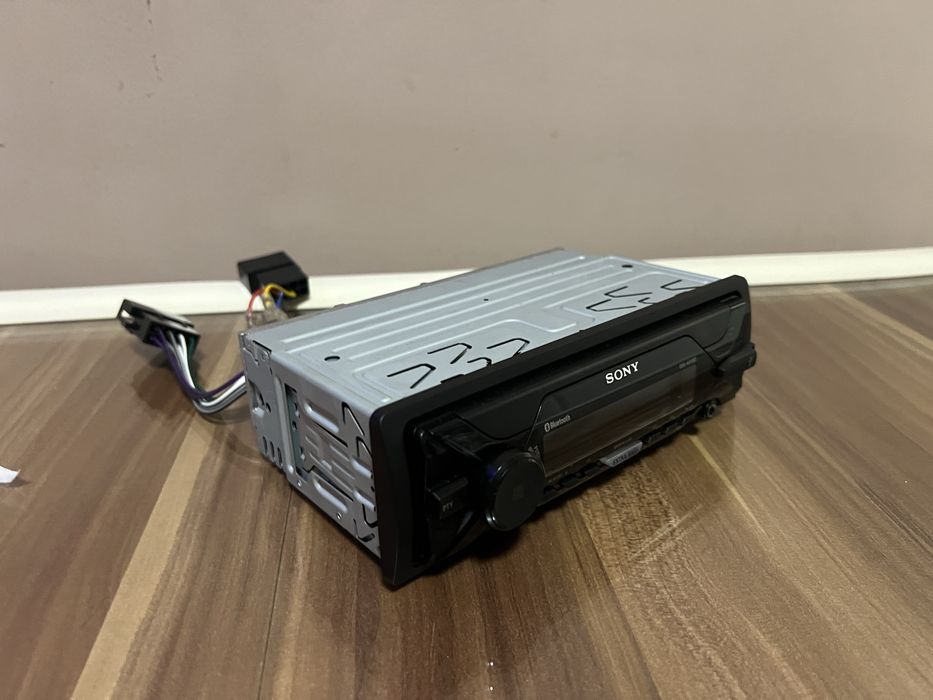 Авторесийвър Sony DSXA410BT