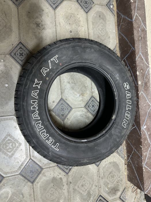 Продам комплект резины 275/65/17