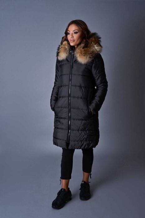 Дамско зимно яке с голяма яка от естествен косъм