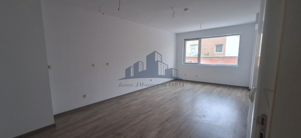 Продава се Офис в Шумен, Център - 55 кв.м за 1345 €/кв.м - Снимка #5