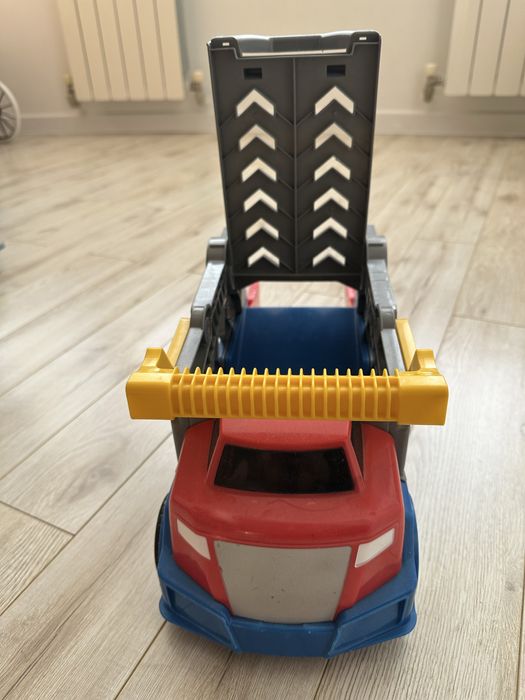 Игрушечный автовоз + 2 машинки