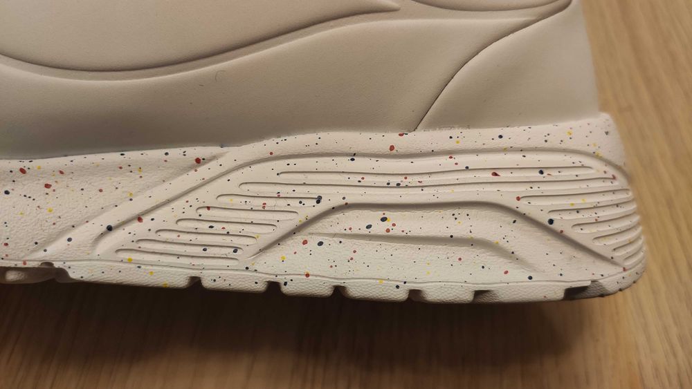Продавам дамски обувки Skechers Street Los Angeles номер 36