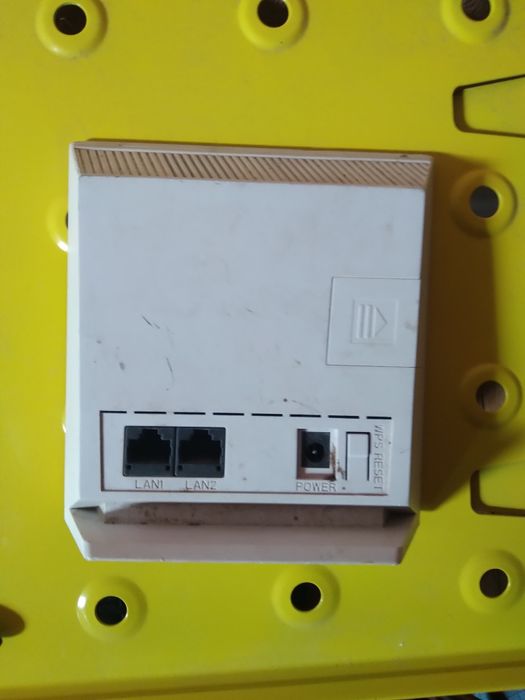 Продам Wi Fi роутер 4G