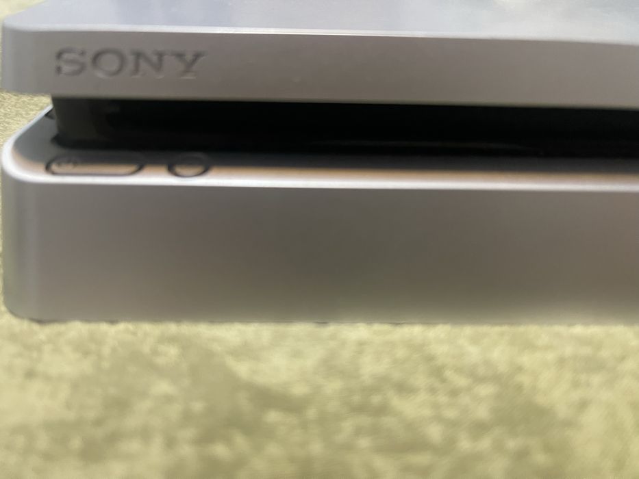 PS4 slim 500 GB
