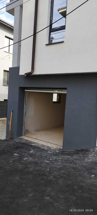 Дава се под наем Гараж / Паркомясто в Плевен, 9-ти квартал - 22 кв.м за 81.6 € - Снимка #2