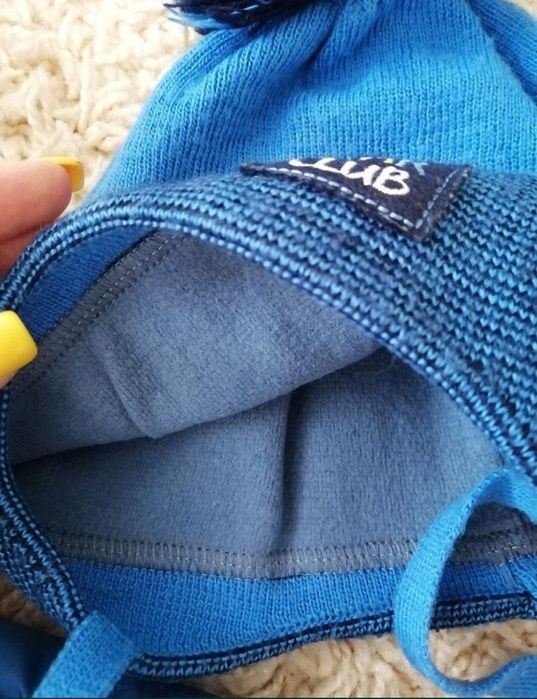 Куртка и шапка весенняя