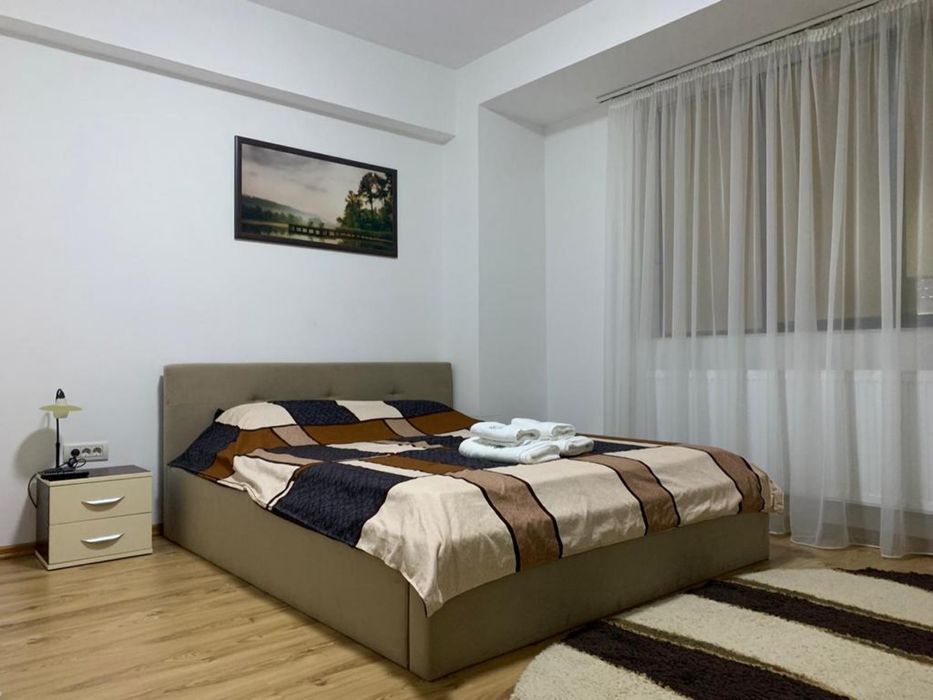 Inchiriez apartament 2 camere constanta zona centrala