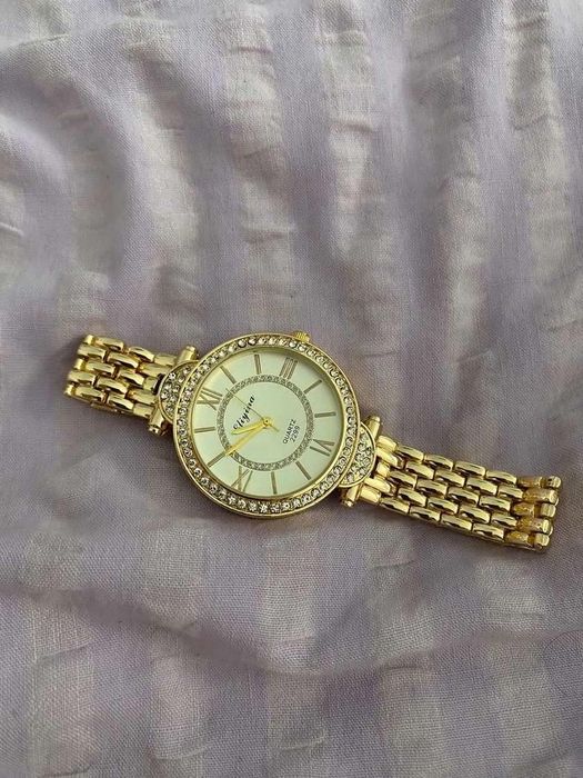 Ceas nou nouț cu diamante