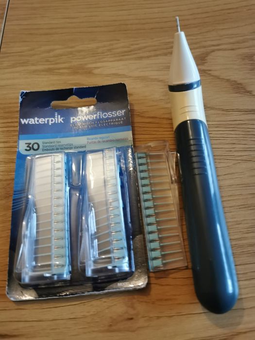 Waterpik oral cu rezerve sigilate (ață dentară)