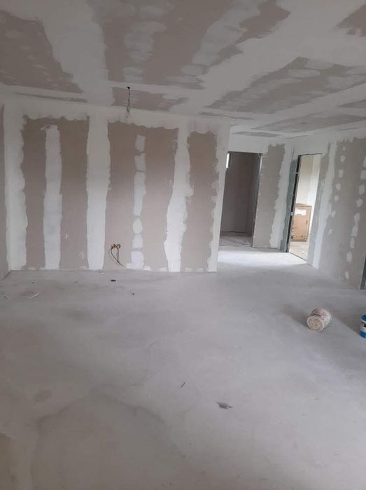Vand case moderne 9 x 9m pe structura metalica usoara