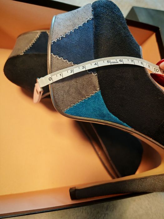 Високи черни обувки на платформа 37