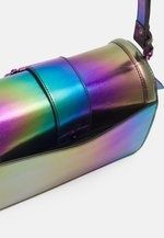 Чанта Versace Jeans Couture