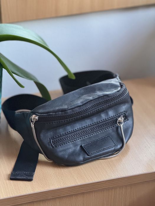 Дамски чанти – Versace, Steve Madden, Kendall & Kylie