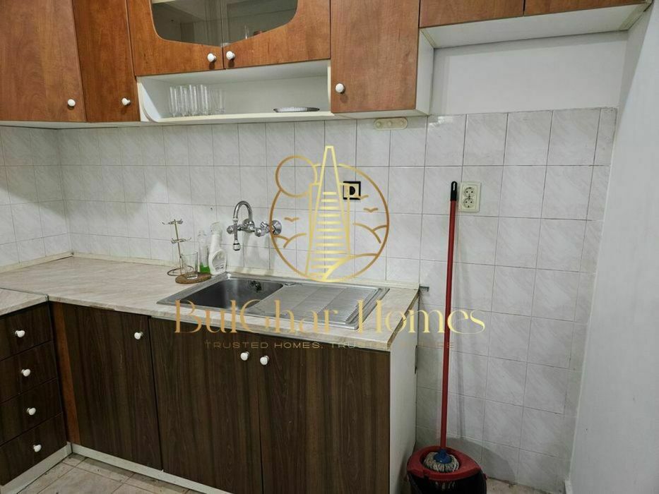 Дава се под наем Двустаен апартамент в Варна, Цветен квартал - 54 кв.м за 348.84 € - Снимка #8