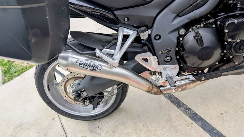 Triumph Tiger 1050 ABS,an 2011 ,54000 km stare exemplară .