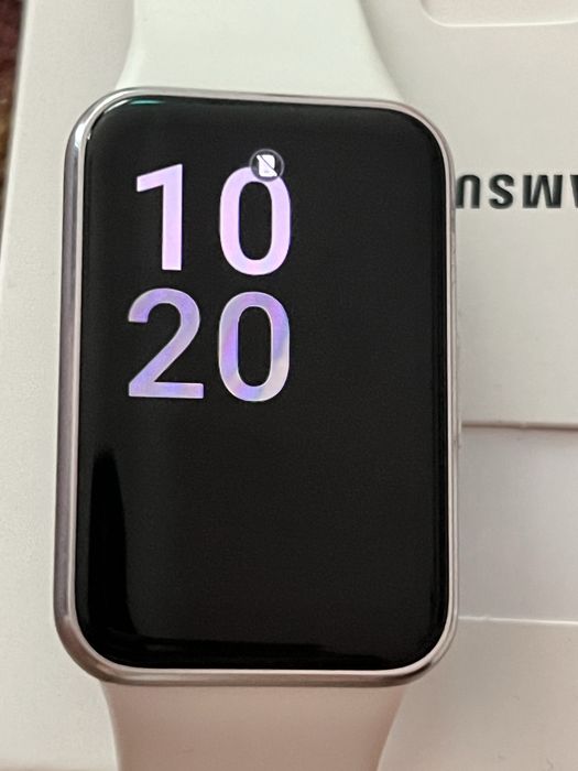 Ceas  samsung galaxy fit 3 ca noua