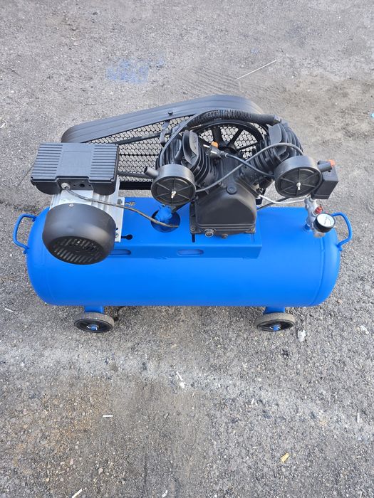 Продам компрессор  100л