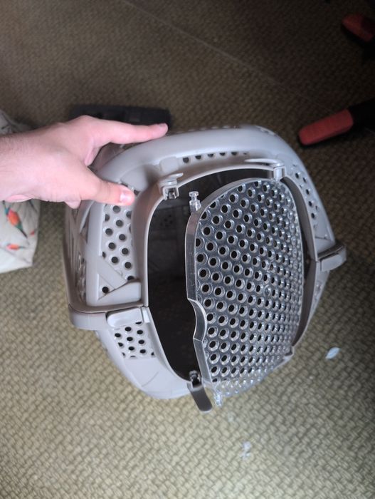 Vând Cușcă de pisica