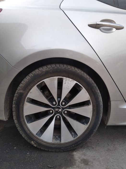 Продам kia k5 2013