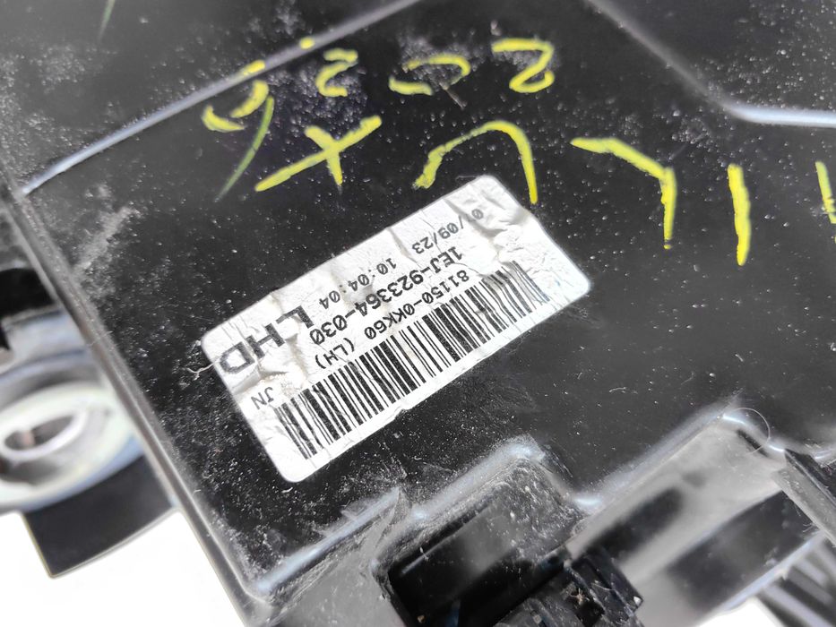 Оригинален фар Тойота  Toyota Hilux 2018