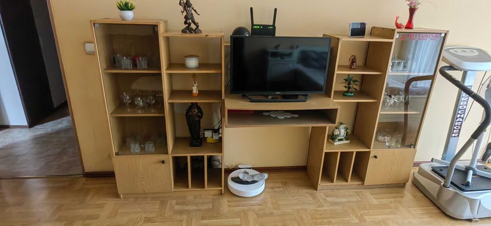 СЕКЦИЯ за хол или стая 270/145/35/ Ш.В.Д.