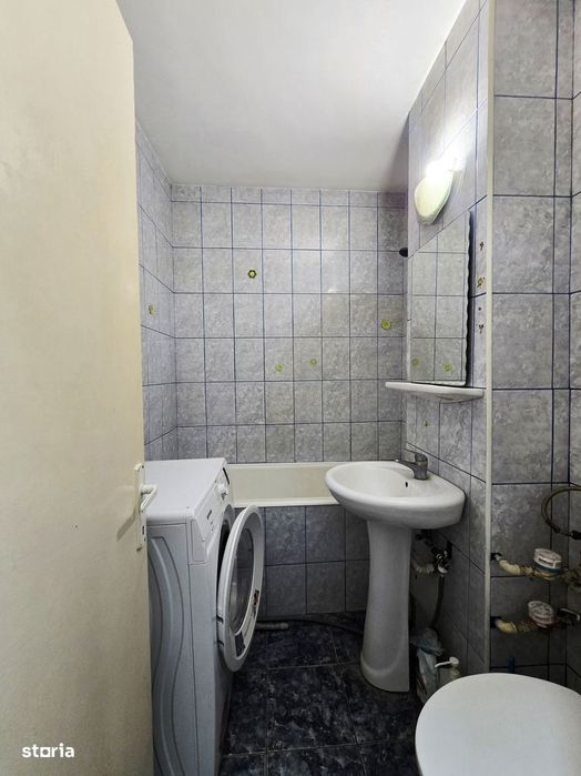 Garsoniera confort 1 de inchiriat, etaj 1 - Confectii