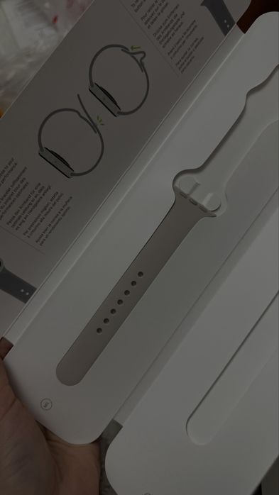 Apple watch se 2 gen 40 mm starlight-бежевый (2022)