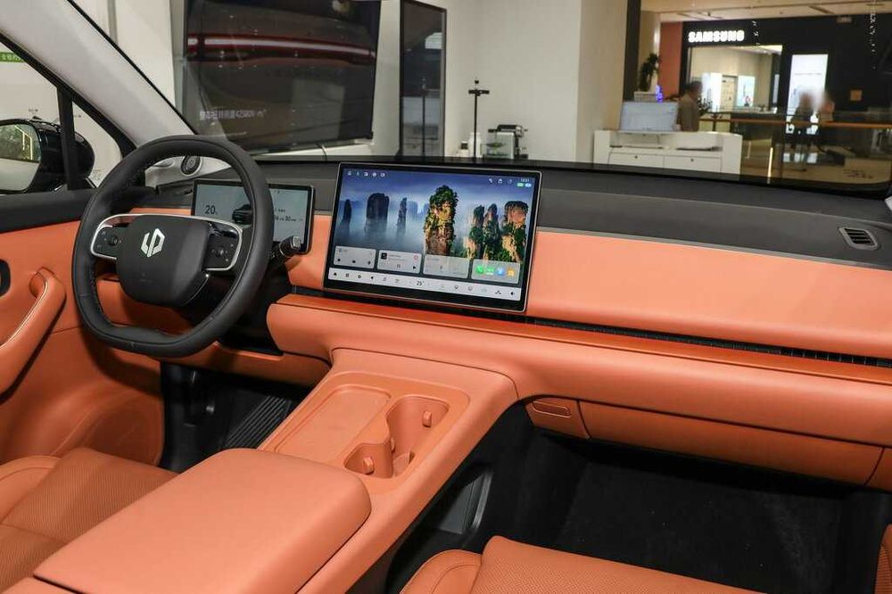 Yangi LEAPMOTOR C01 Hybrid rasmiy dilerdan naqd,kredit