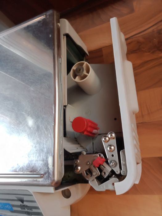 Срочно продам весы с печатью этикеток