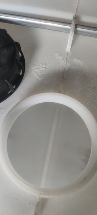 IBC Цистерна за вода 1000 литра Бидон