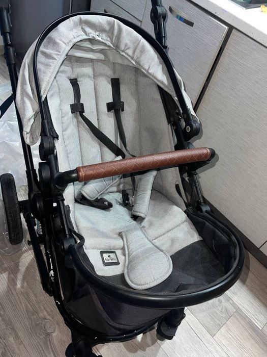 Продавам бебешка количка