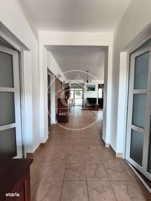 Casa de inchiriat cu 4 camere si piscina in Santandrei, Bihor
