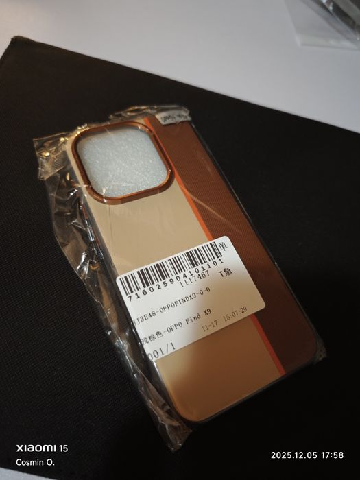 Vând huse Oppo Find X9