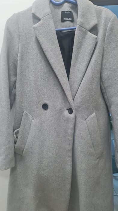 Продам пуховик  зимнии