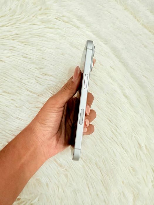 Продается Iphone 16 128gb в отличном состоянии