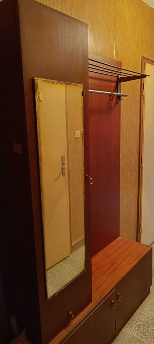 Продавам старо портманто