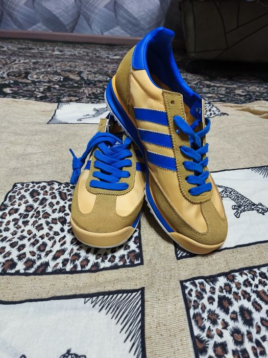 В продаже Adidas sl72