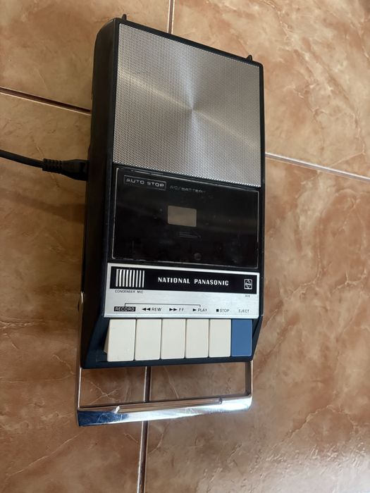 Castofon portabil National Panasonic RQ-309S anii 70