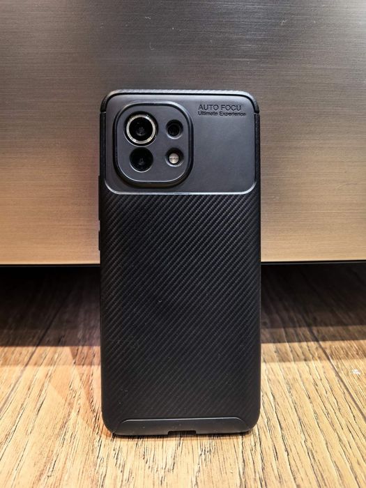 Xiaomi Mi 11 като нов