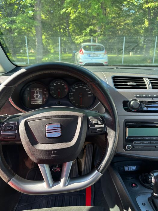 Vând SEAT Leon (2013) – 1.8 Benzina (160 CP) pachet FR